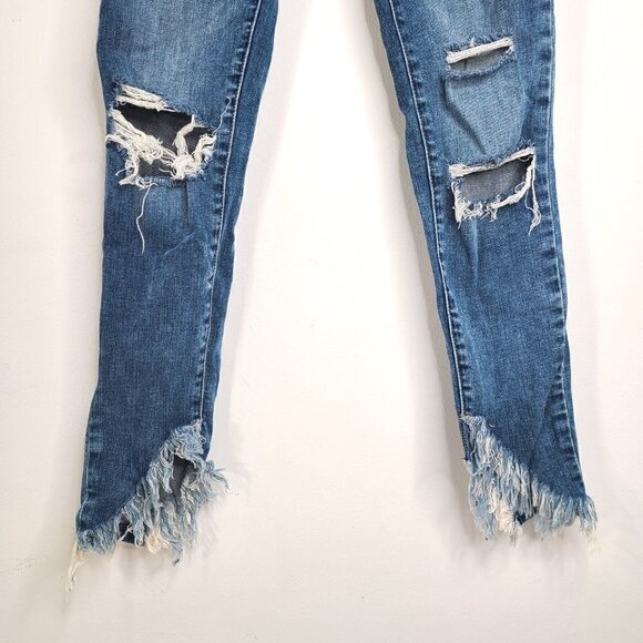 Blank NYC “The Stanton” Capri Distressed Jeans - Picture 4 of 13